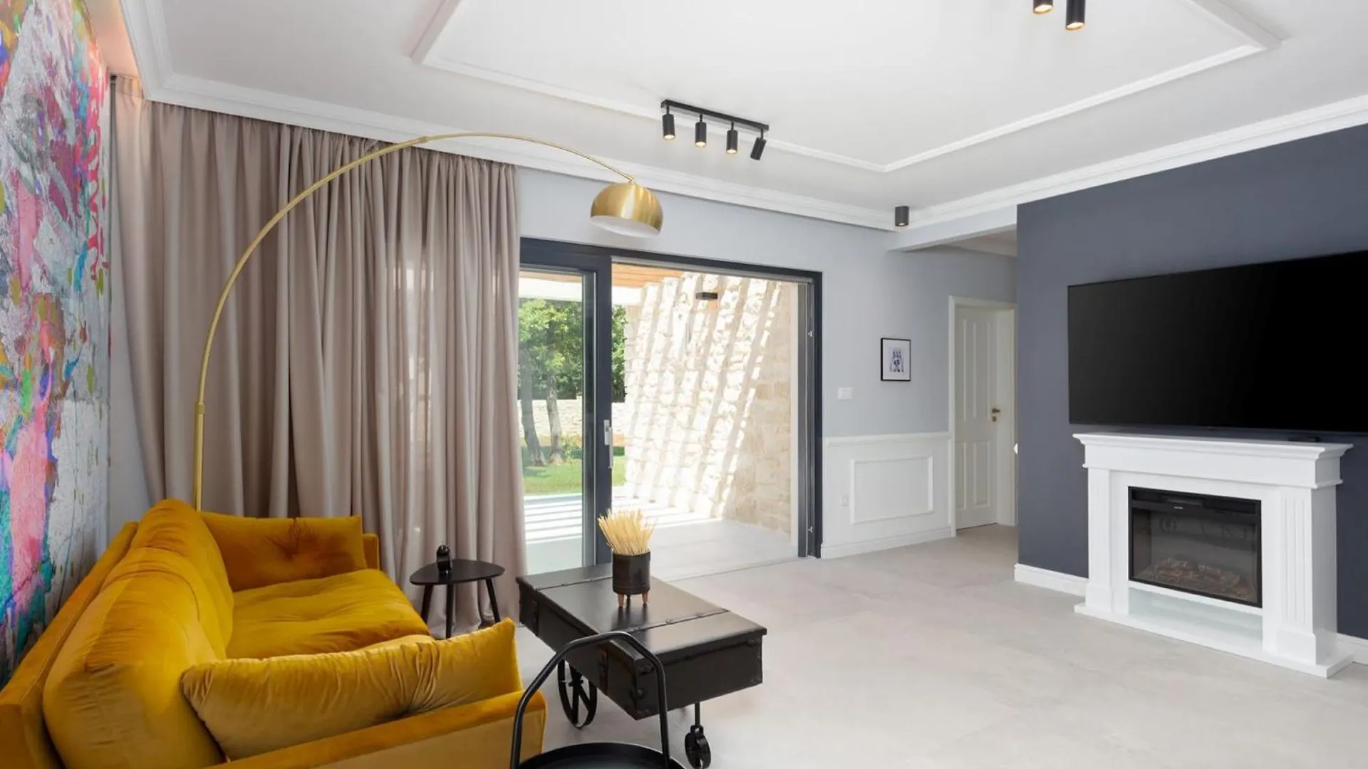 Villa Green Frame Garden East By Interhome Svetvinčenat