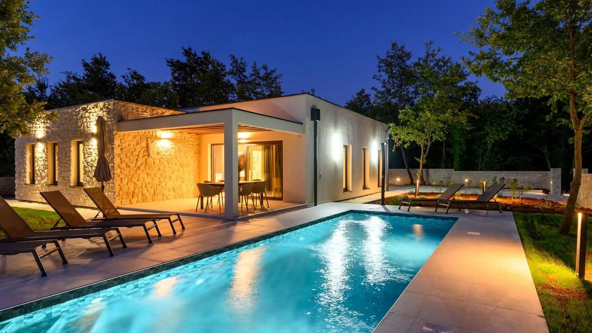 Villa Green Frame Garden East By Interhome location